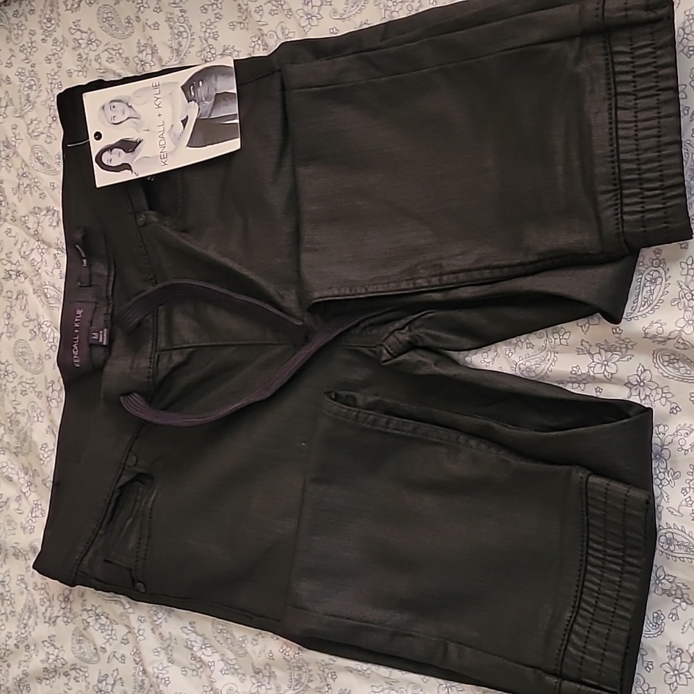 Black jean size 10 Kendall + Kylie.